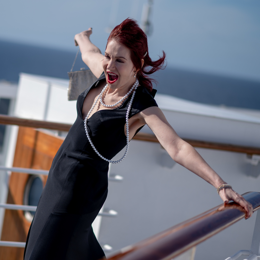 Manhattan Model Karen Rempel on the Queen Mary 2