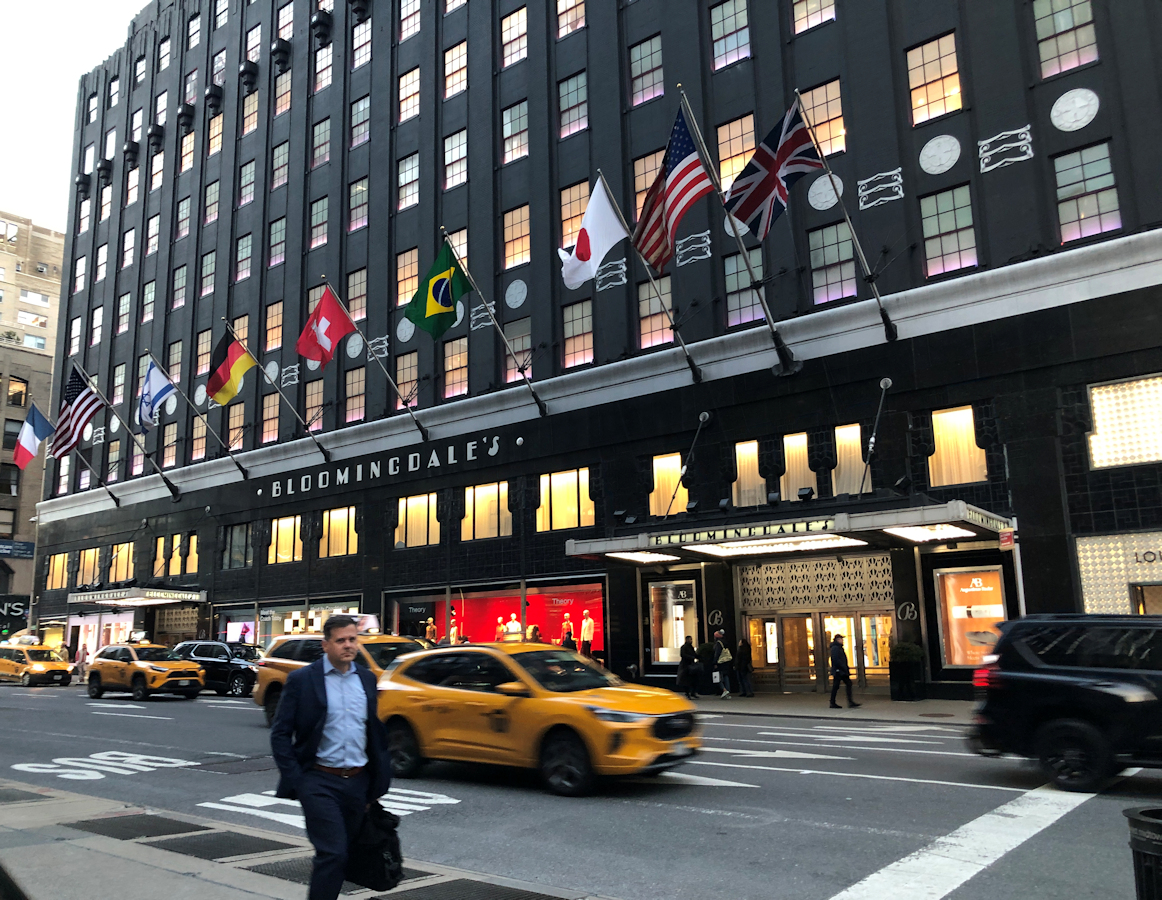 Art Deco façade on the Lexington Avenue side of Bloomingdale's